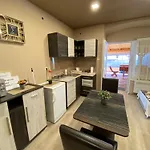 Aranyfuert Apartmanhaz Apartment *