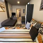 Aranyfuert Apartmanhaz