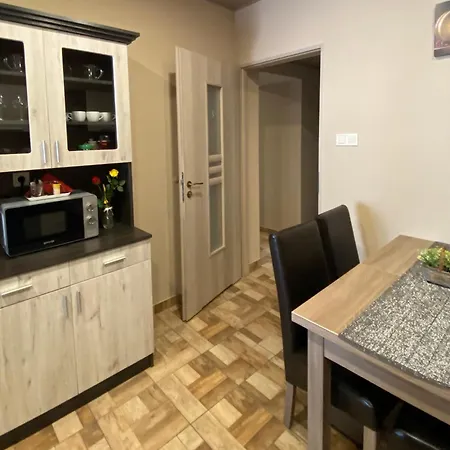 Aranyfuert Apartmanhaz *