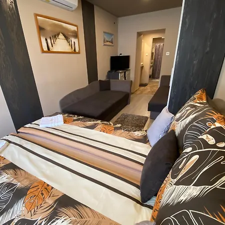 Aranyfuert Apartmanhaz Lejlighed *