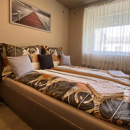 Aranyfuert Apartmanhaz Lejlighed *