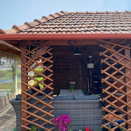 Lejlighed Aranyfuert Apartmanhaz *