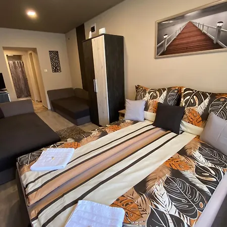 Apartmán Aranyfuert Apartmanhaz *