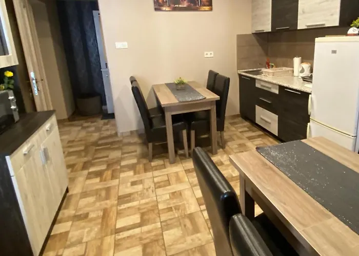 Aranyfuert Apartmanhaz