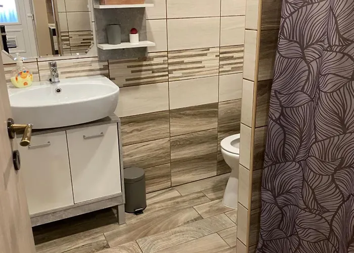 Aranyfuert Apartmanhaz Apartment